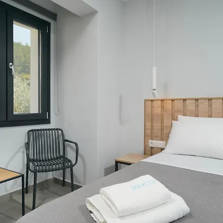 Hotel Olive Roots *